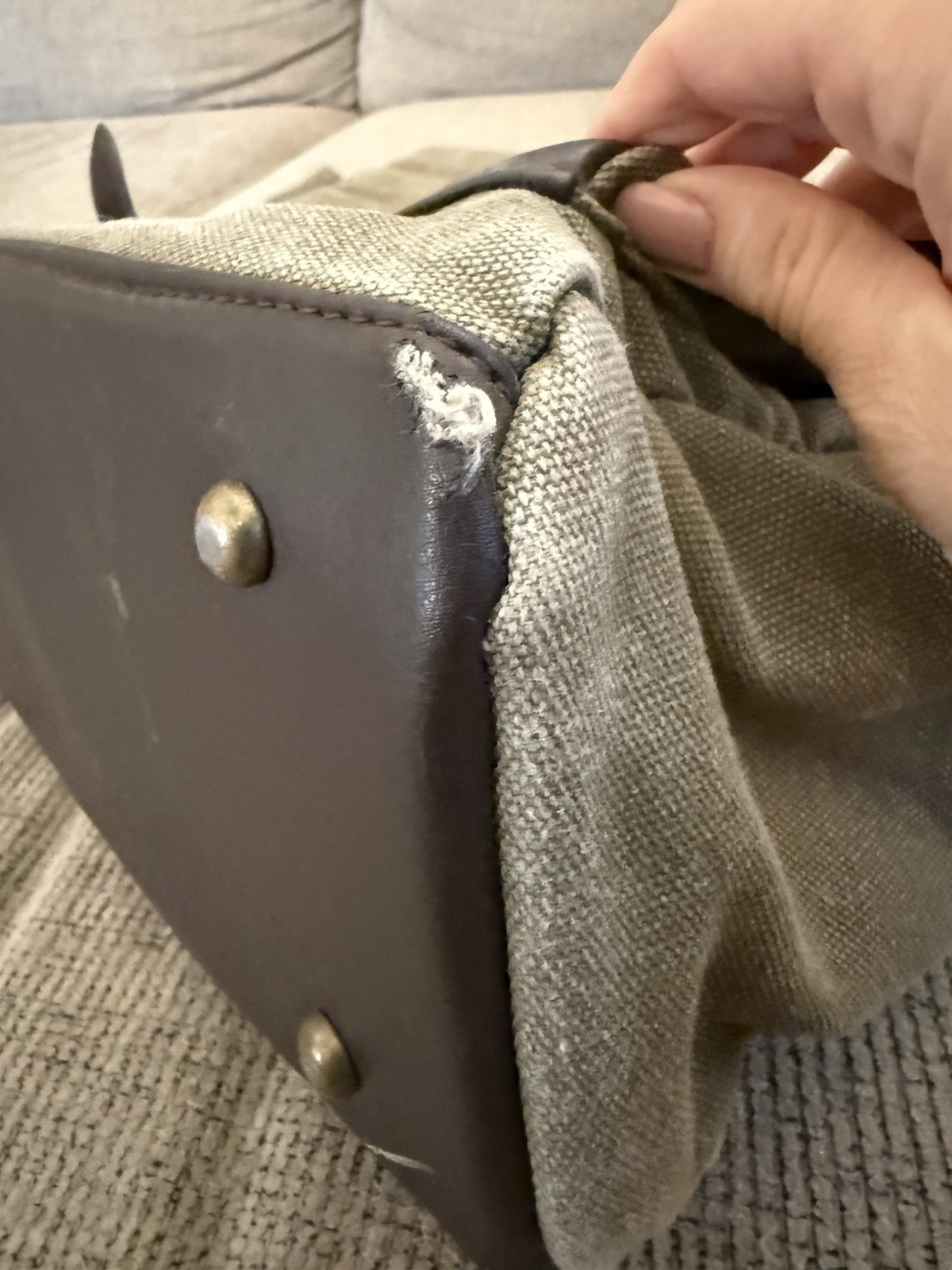 CHAPS Messenger Canvas Laptop Shoulder Bag Elmhurst Business. Green- Brown