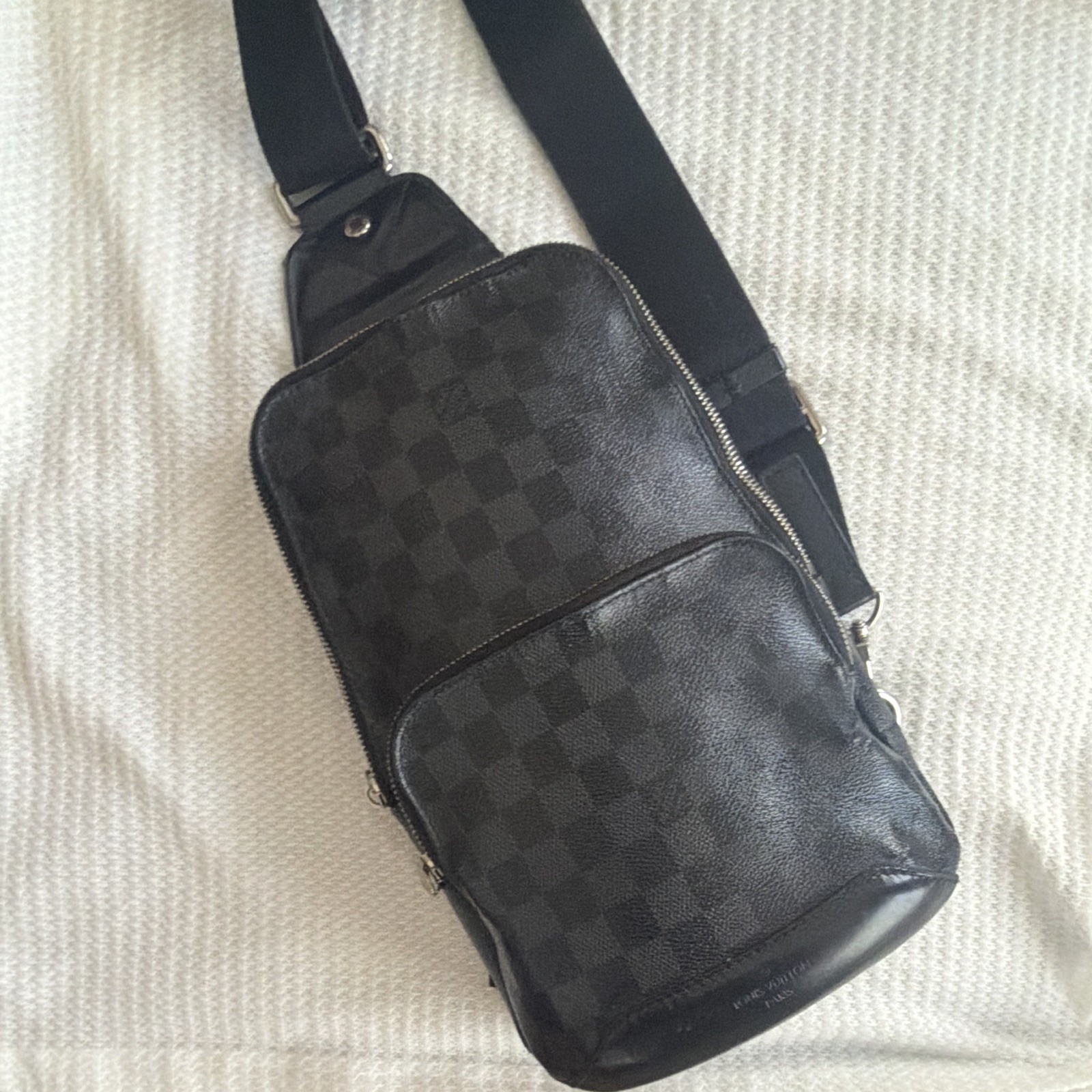 Men’s Black/Gray Checkered Crossbody Sling Bag Adjustable Strap Zip Closure