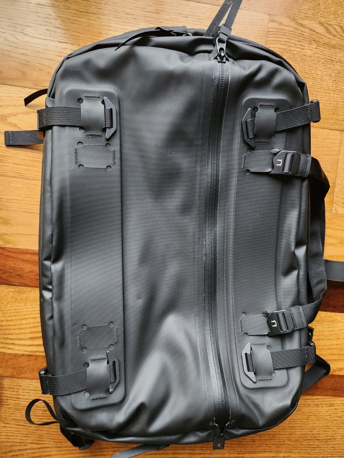 Black Ember FORGE Black Briefcase Backpack Overnight Expandable **MINT**