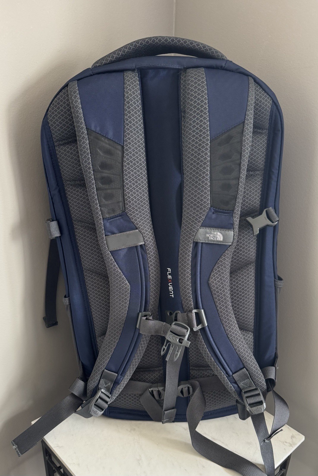 The North Face Fall Line Backpack NAVY BLUE w/Logo MINT CONDITION 🔥🔥