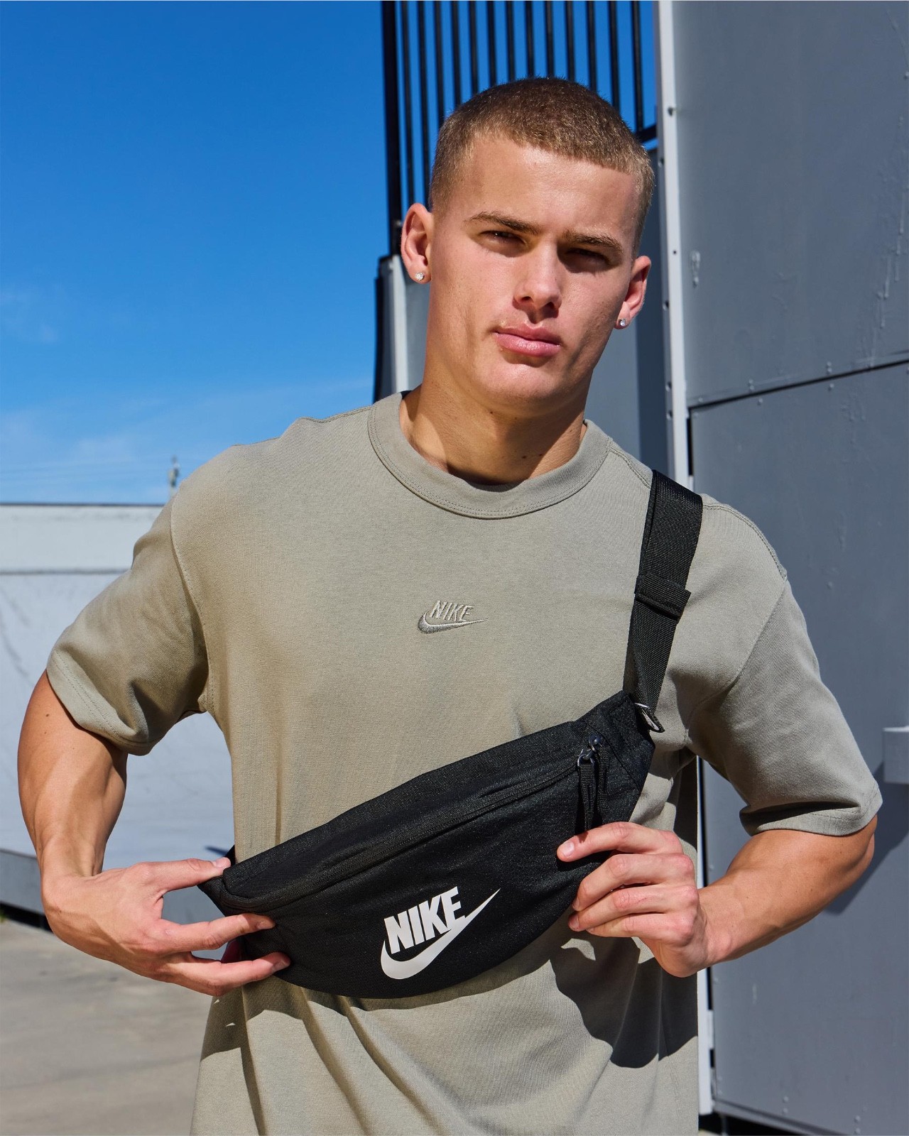 Nike Heritage Waist Bag 3L – Unisex Crossbody Fanny Pack with Adjustable Strap