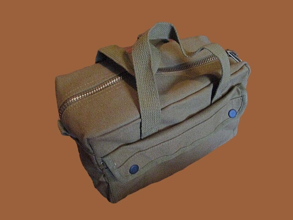 HEAVY DUTY GREEN MILITARY STYLE MECHANICS HARD BOTTOM TOOL BAG BRASS ZIPPER