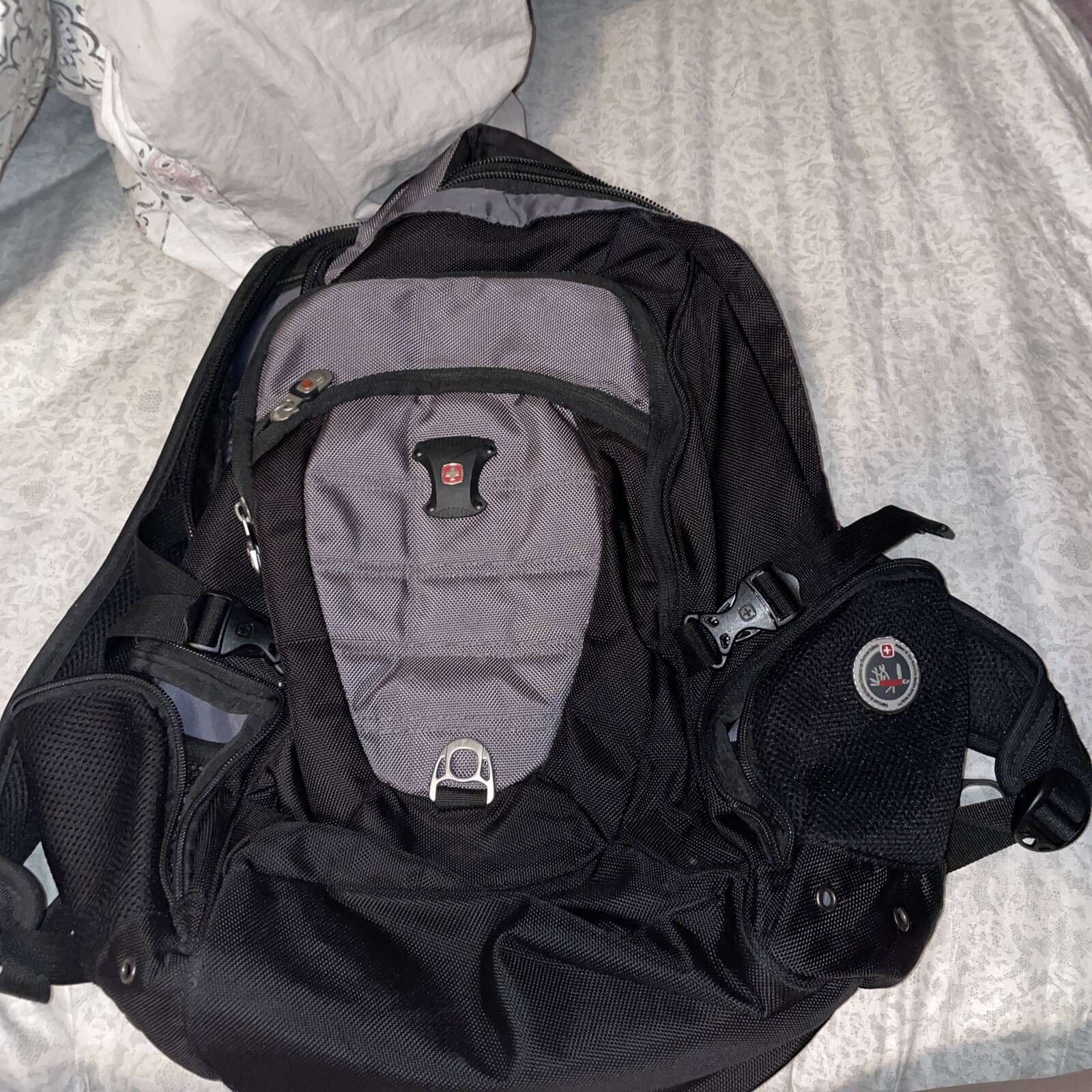 Swiss Gear Black/Gray Backpack School Travel Heavy Duty Padded Laptop Air Flow