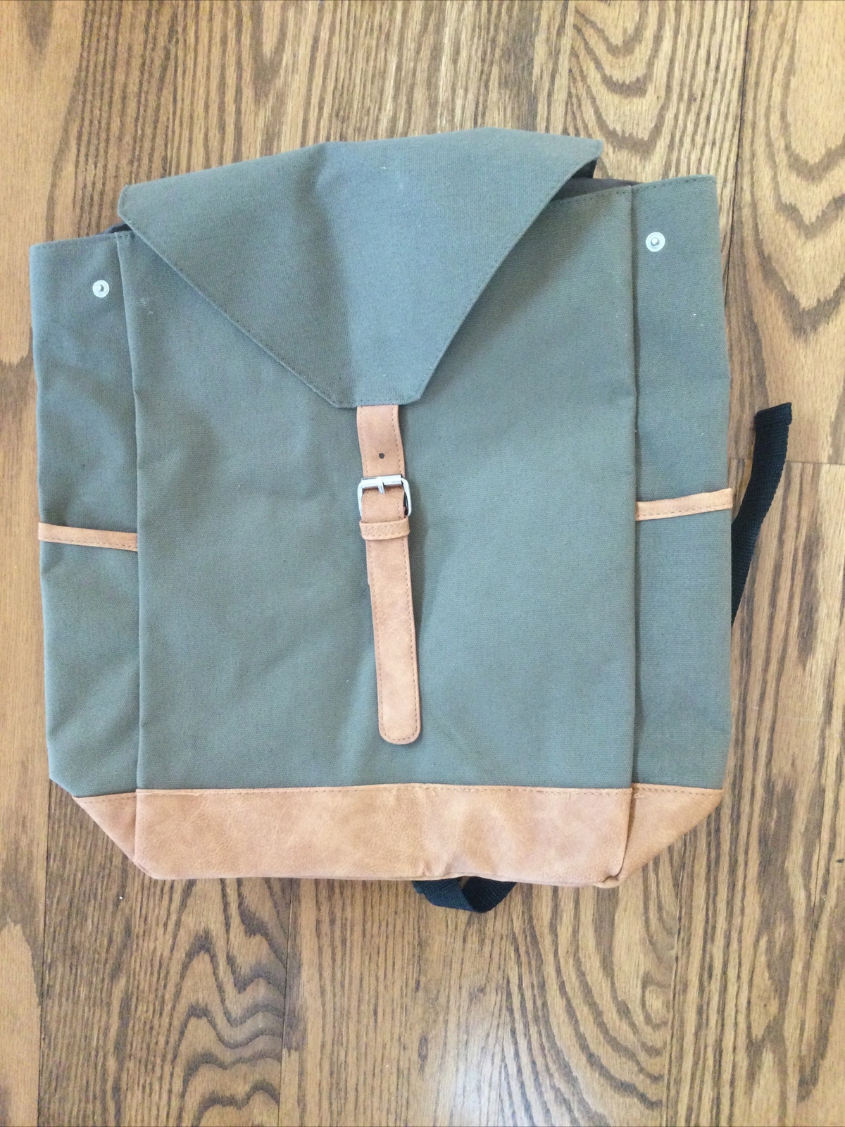 DSW Exclusive Olive Canvas City Buckle Backpack Size: 15.5″ H x 12″ W x 5″ D New