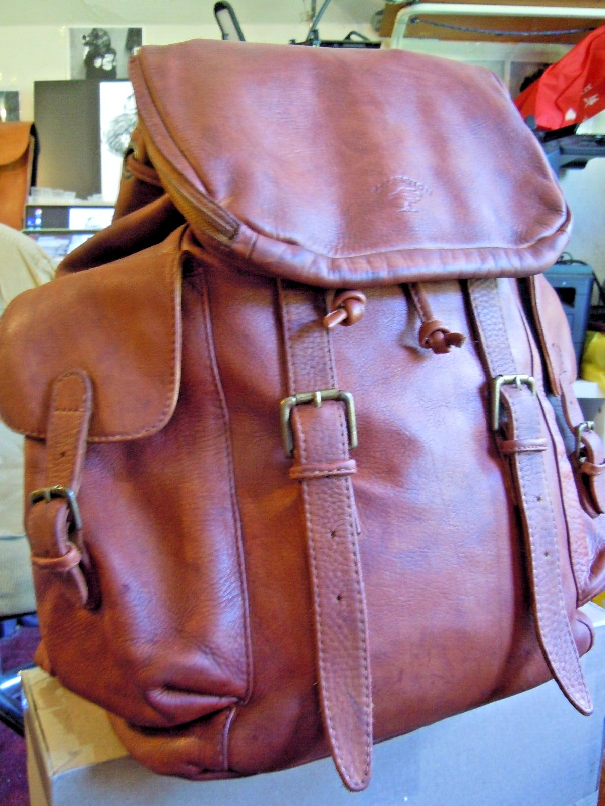 ELLINGTON Vintage Authentic Saddle Brown Leather large Backpack Bag