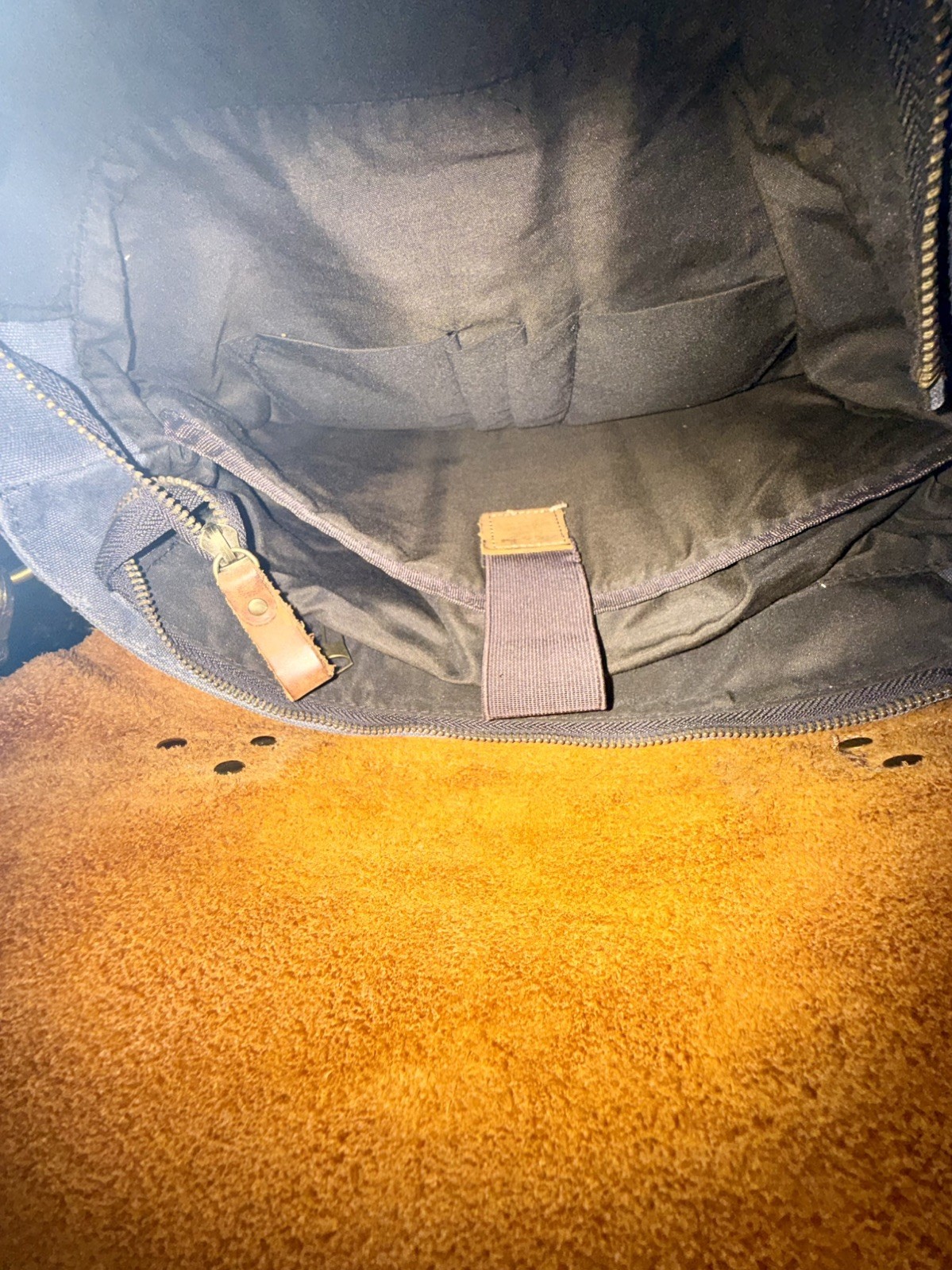 WOWBOX Brown Messenger Bag Adjustable Strap Magnetic Zip Inner Outer Pockets