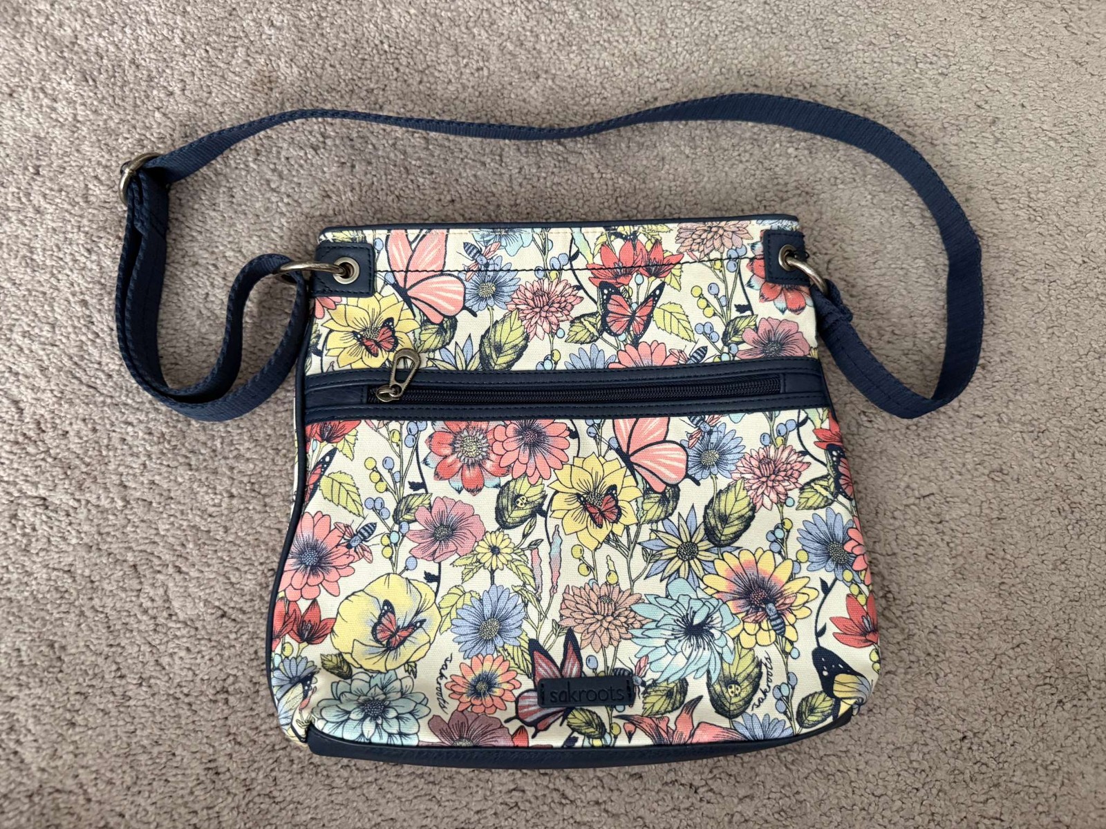 Sakroots Crossbody Bag Floral Butterfly Print Adjustable Strap Navy Blue – Exc