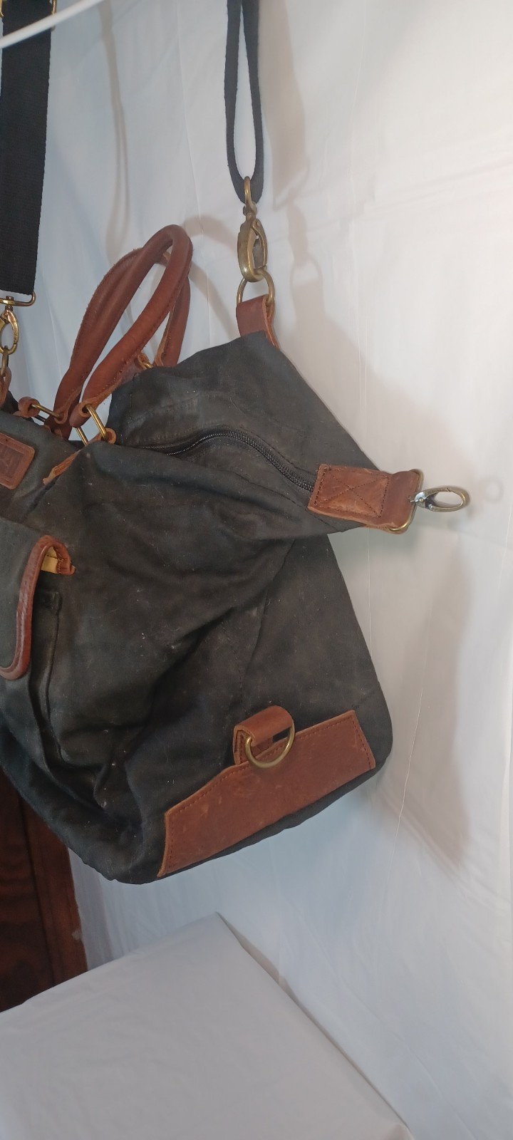 Duluth Trading Co Canvas and Leather Travel Duffle Bag Weekender Carry On Tote