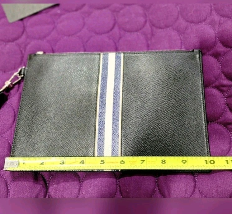 Bally Benery Embossed Zipped Pouch(Men’s) W 10.24 x H 7x D 0.39) Navy/Ivory