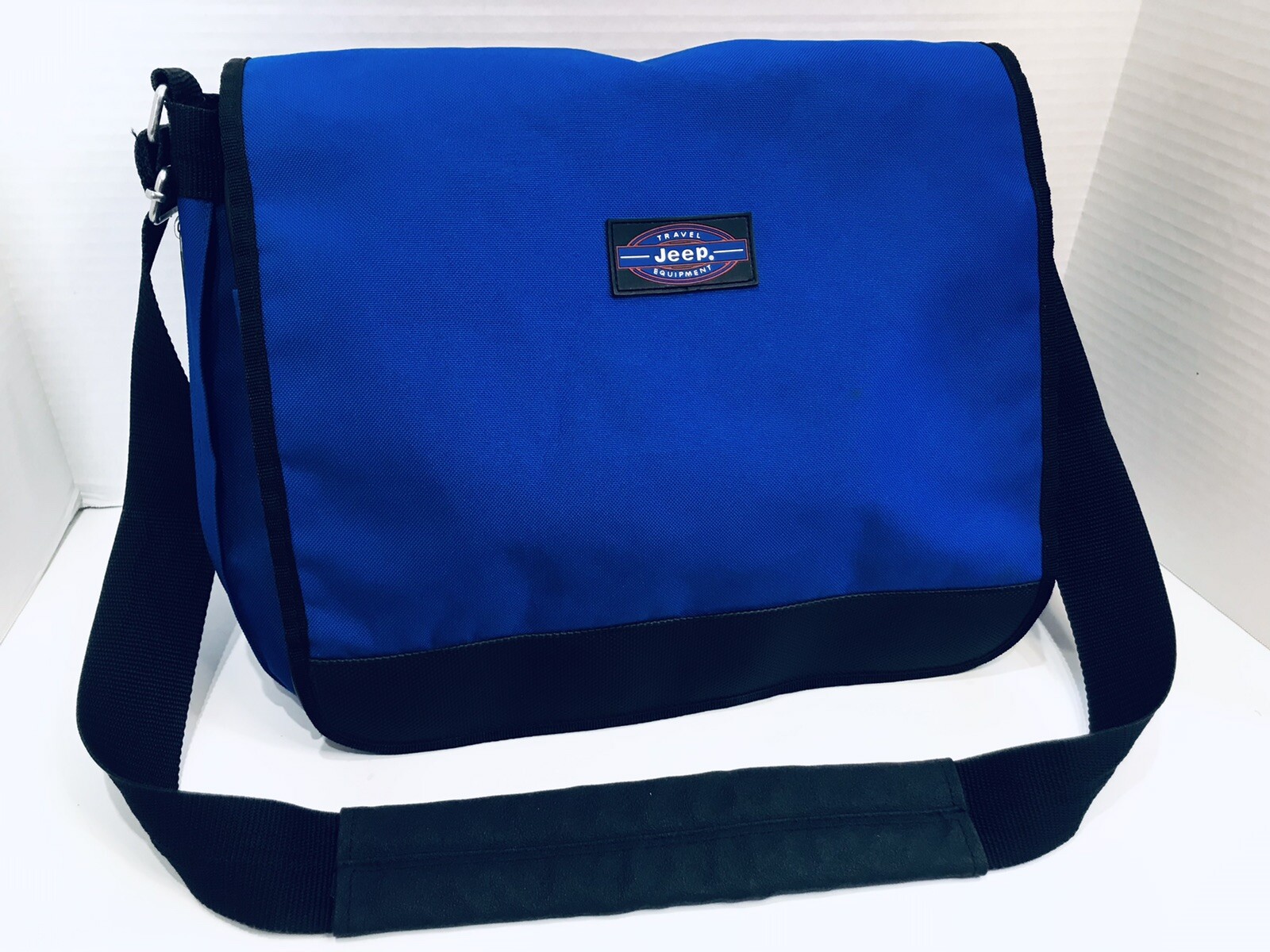 Jeep Messenger Bag Men’s Travel Bag Blue Authentic Shoulder Luggage NWOT Rare