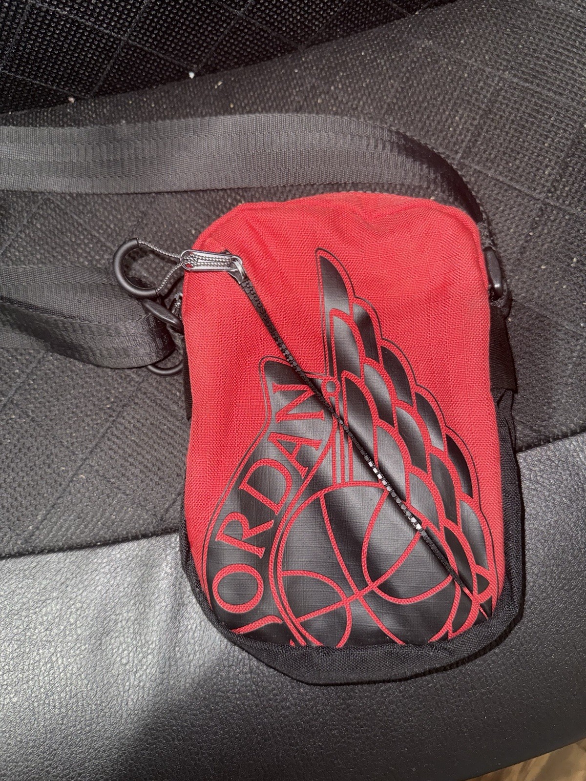Nike Air Jordan Crossbody Wings Festival Mini Cross Body Bag Red & Black Retro