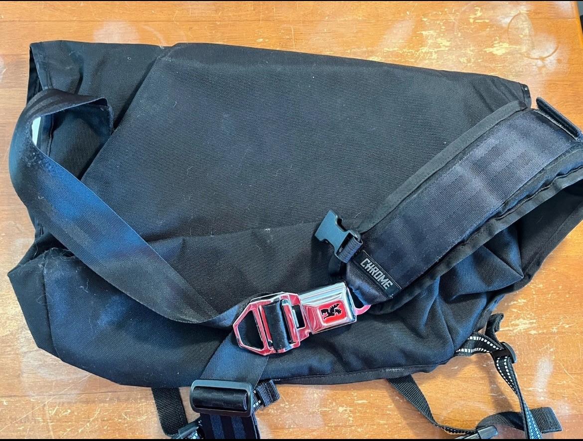 Chrome Black / White Cycling Bike City Crossbody Messenger Bag USA Buckle