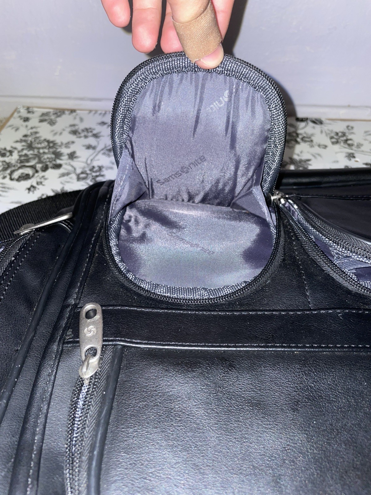 Samsonite Leather Briefcase Shoulder Bag Black 15 In Used Large Dividers Zipper