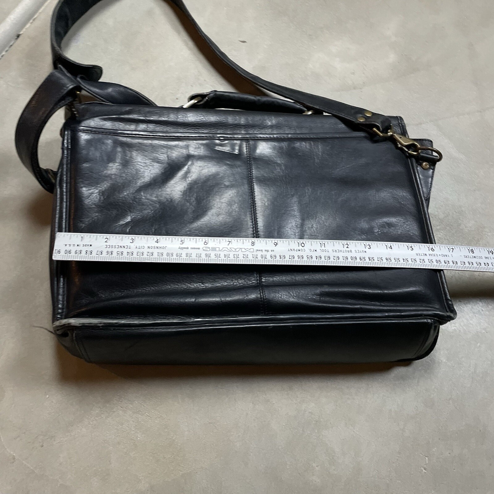 Claire Chase Leather Executive Computer Briefcase Saddle Black Messenger Bag