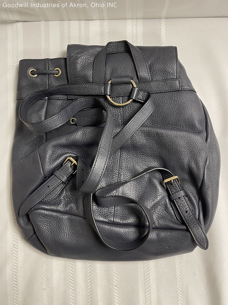 Coach Navy Pebbled Leather Drawstring Backpack Gold Hardware COA