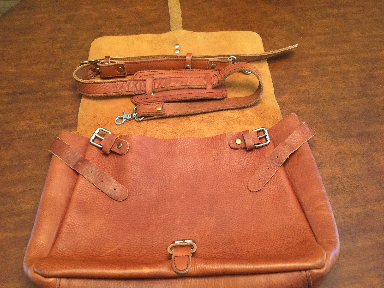 Rustic Tan Burnished Leather Briefcase / Messenger Bag / Mail Bag – Spain