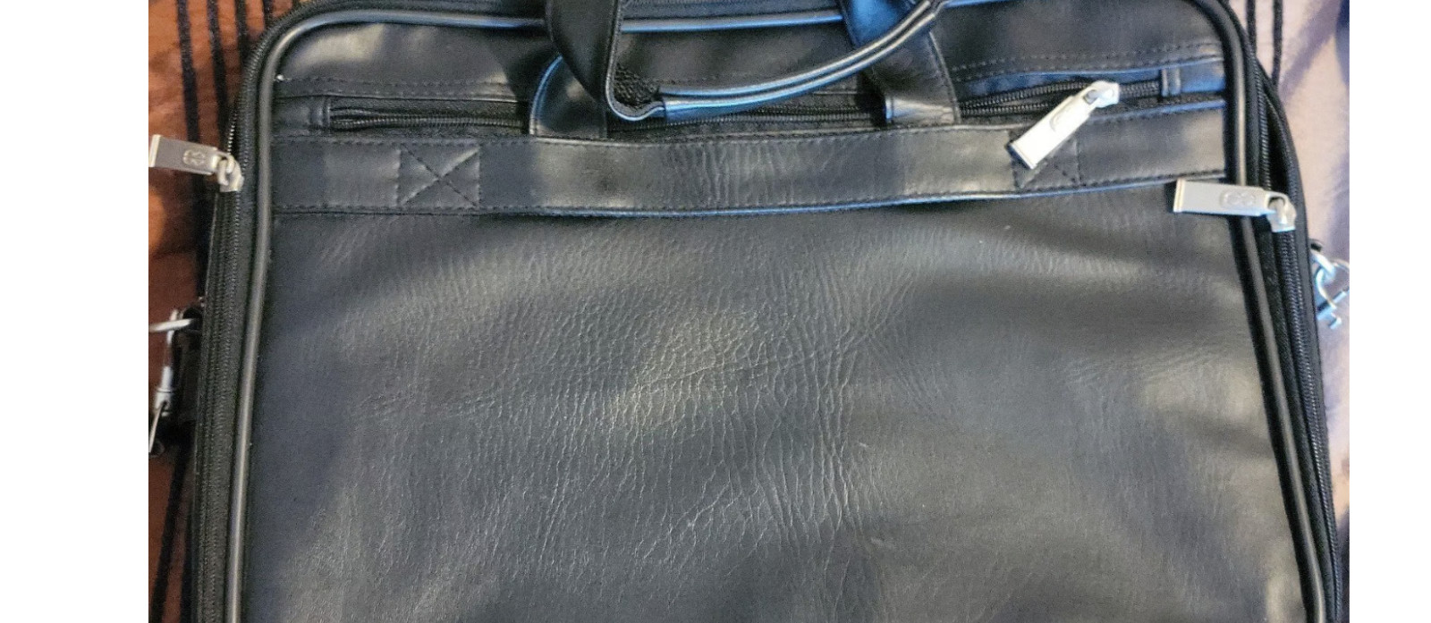 Bill Blass Laptop Messenger Bag