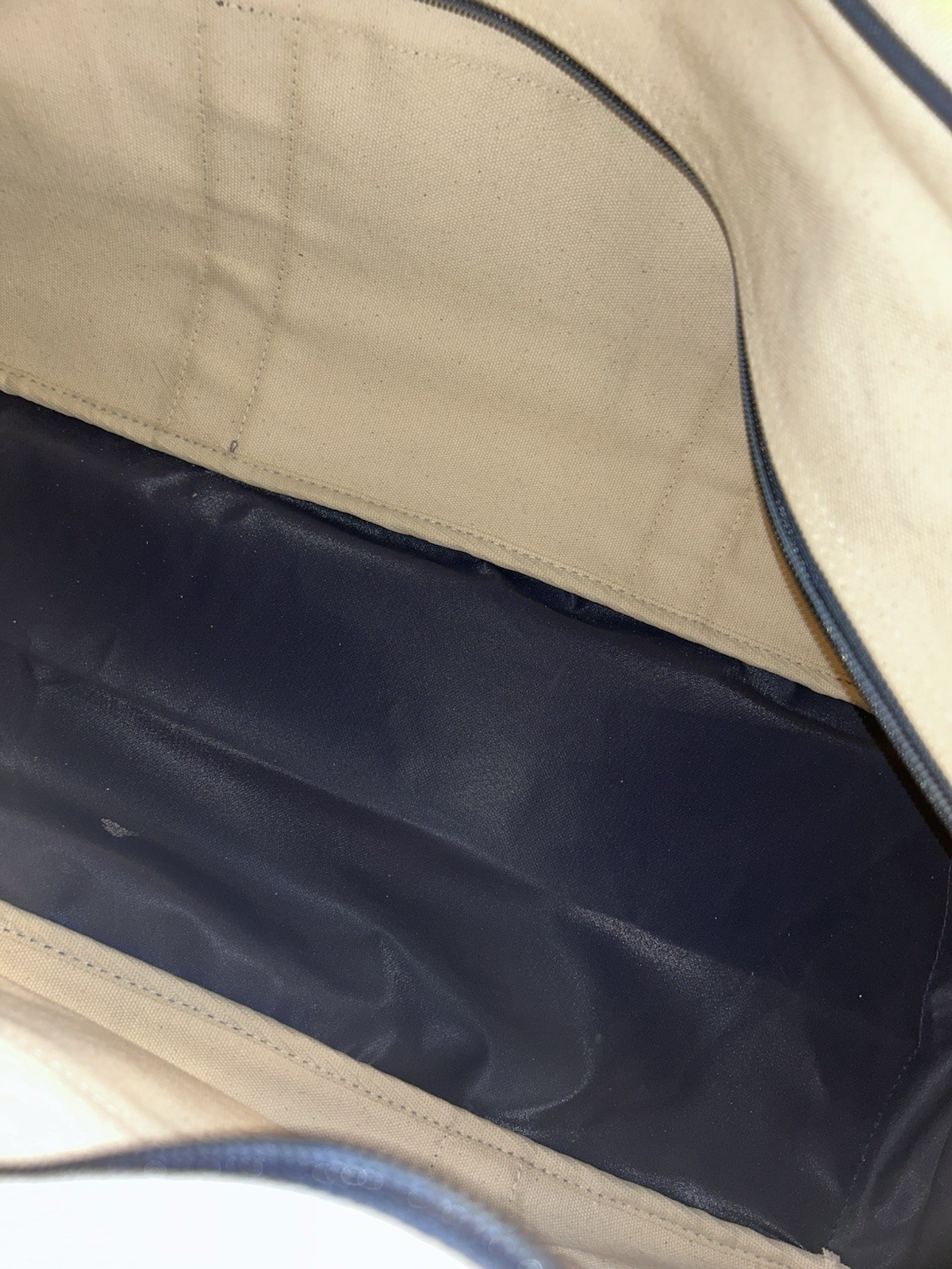 VINEYARD VINES CUSTOM COLLECTION JP Morgan CEO Forum Weekender CARRY DUFFLE Bag