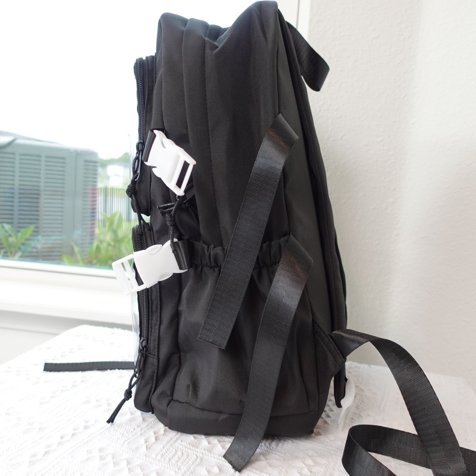 BLACK Large Ita Backpack with 2 Inserts, Lightweight Spacious Anime Pin Backpack