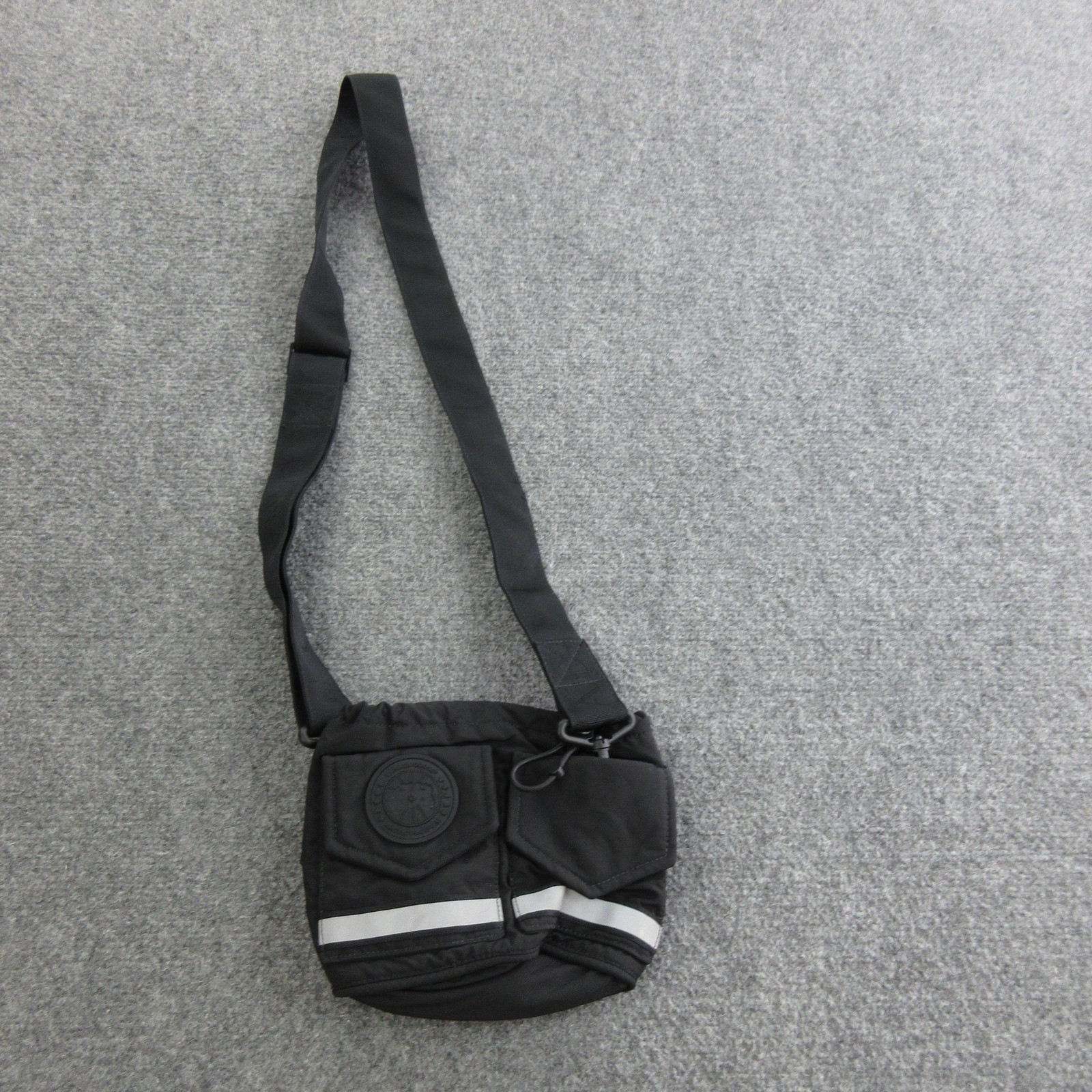 Canada Goose Crossbody Bag Mens Small Black Reflective Logo Padded Pockets