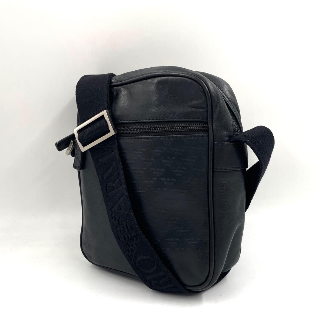 Emporio Armani Black Leather Shoulder Bag Crossbody Men Model 862 Zip 21cm