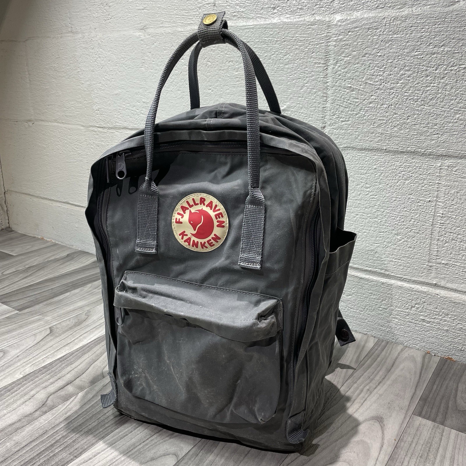 Fjallraven Kanken 15” Classic Backpack Gray 23510 Outdoor Rugged Daypack Unisex