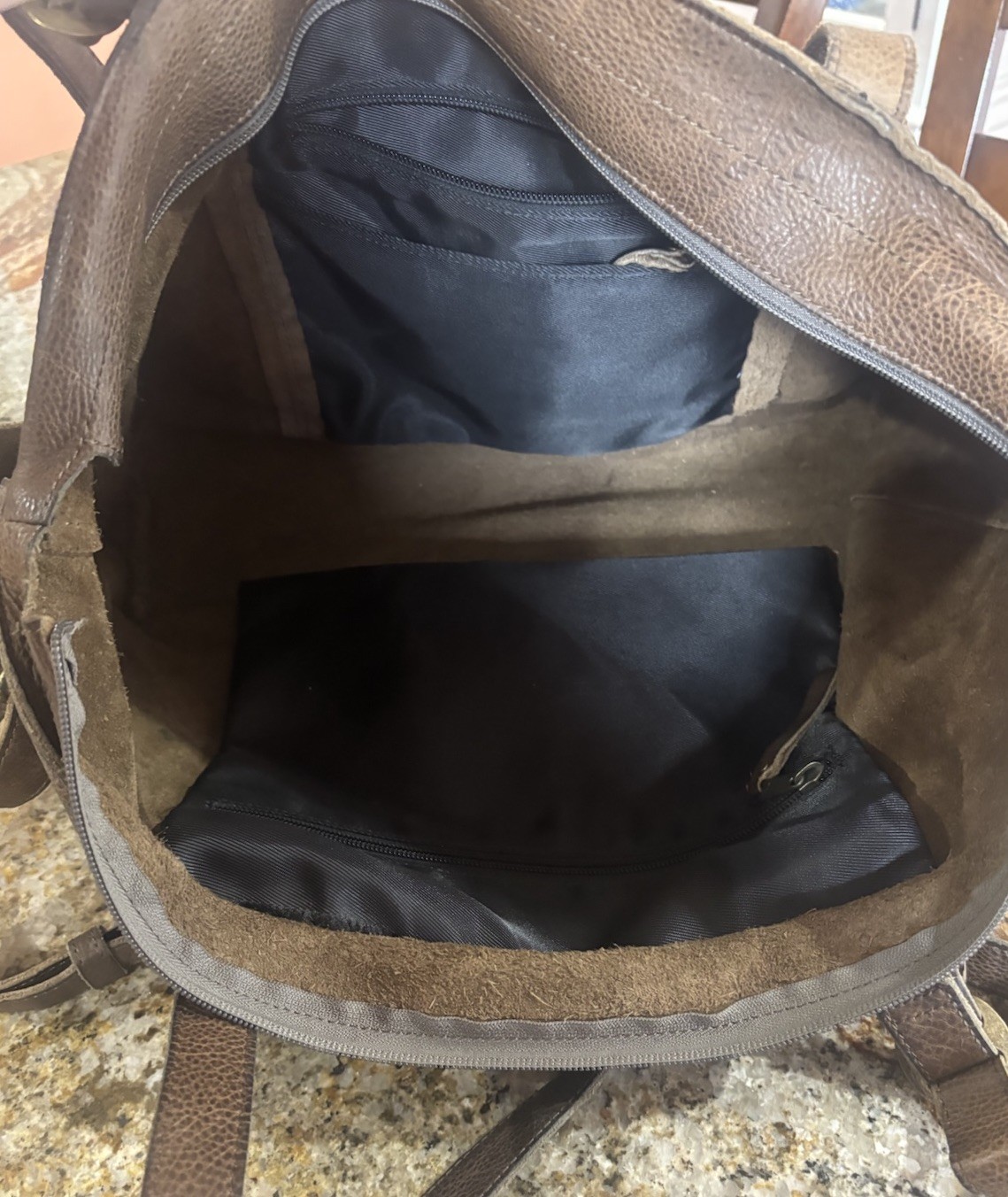DULUTH TRADING Co. Large Brown Leather Sling Crossbody Shoulder Travel Bag