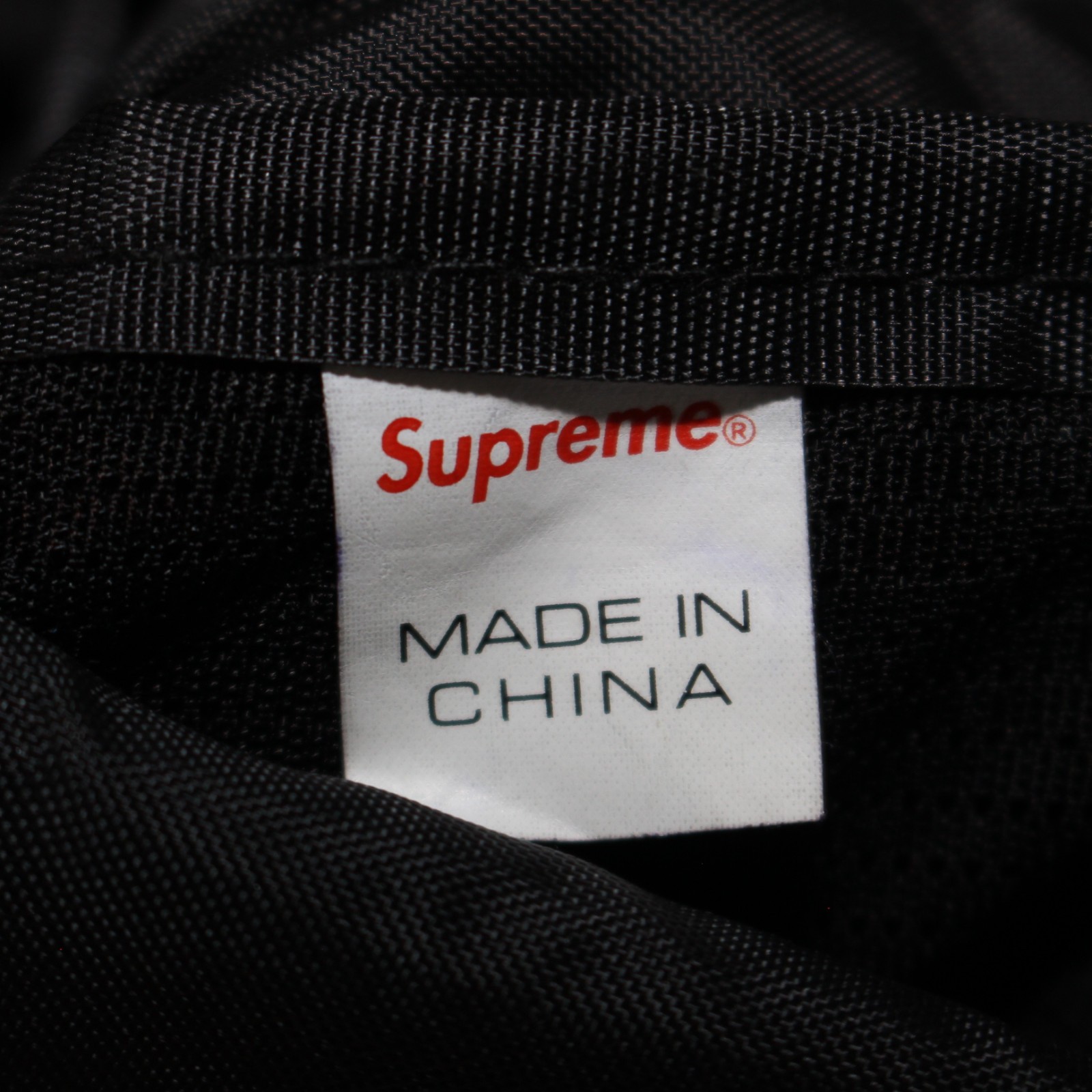 Supreme SS18 Shoulder Bag Black – 100% Authentic – Side Bag