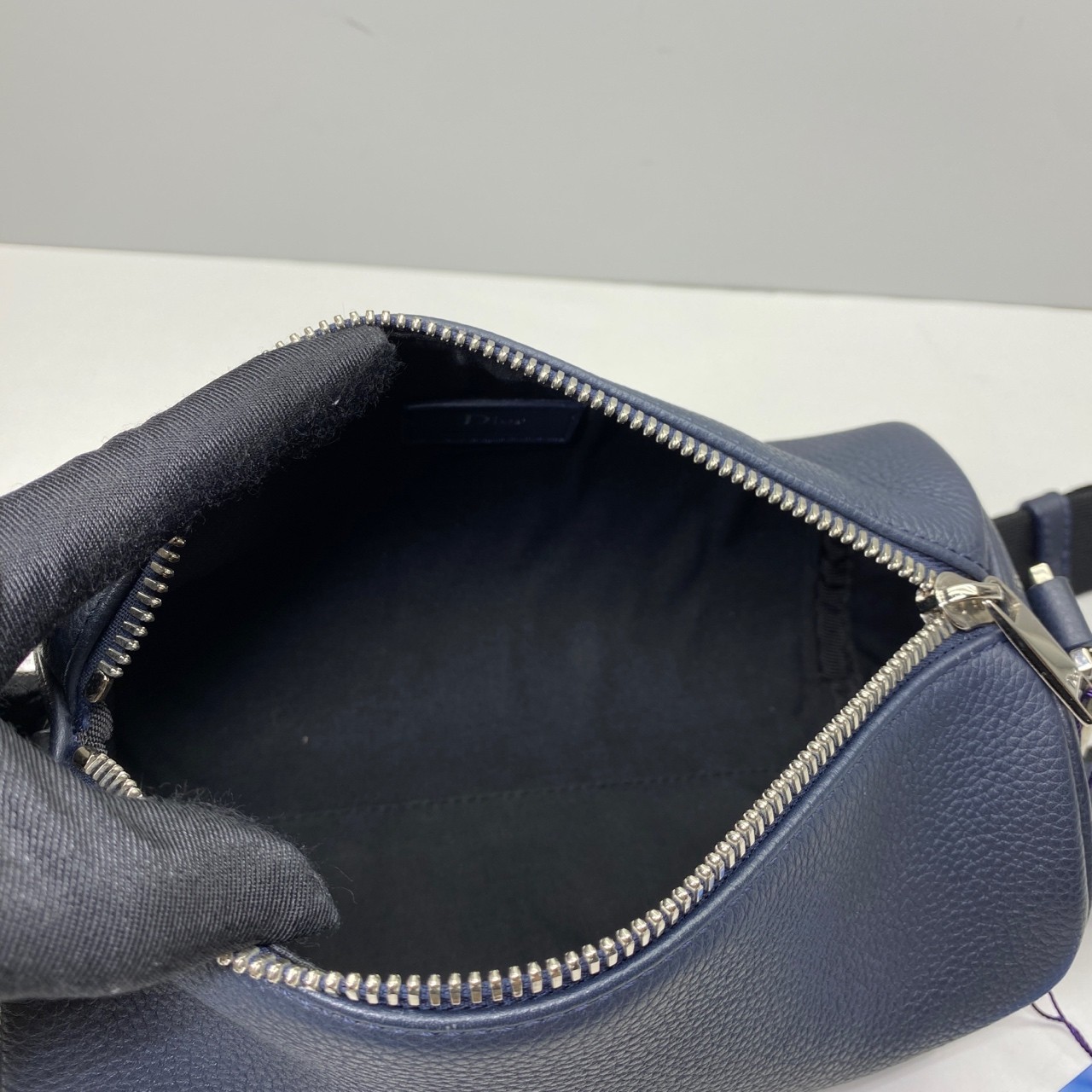 Dior Pre-Owned Authentic Atelier Navy Leather Crossbody Bag Free Shipping20x12cm