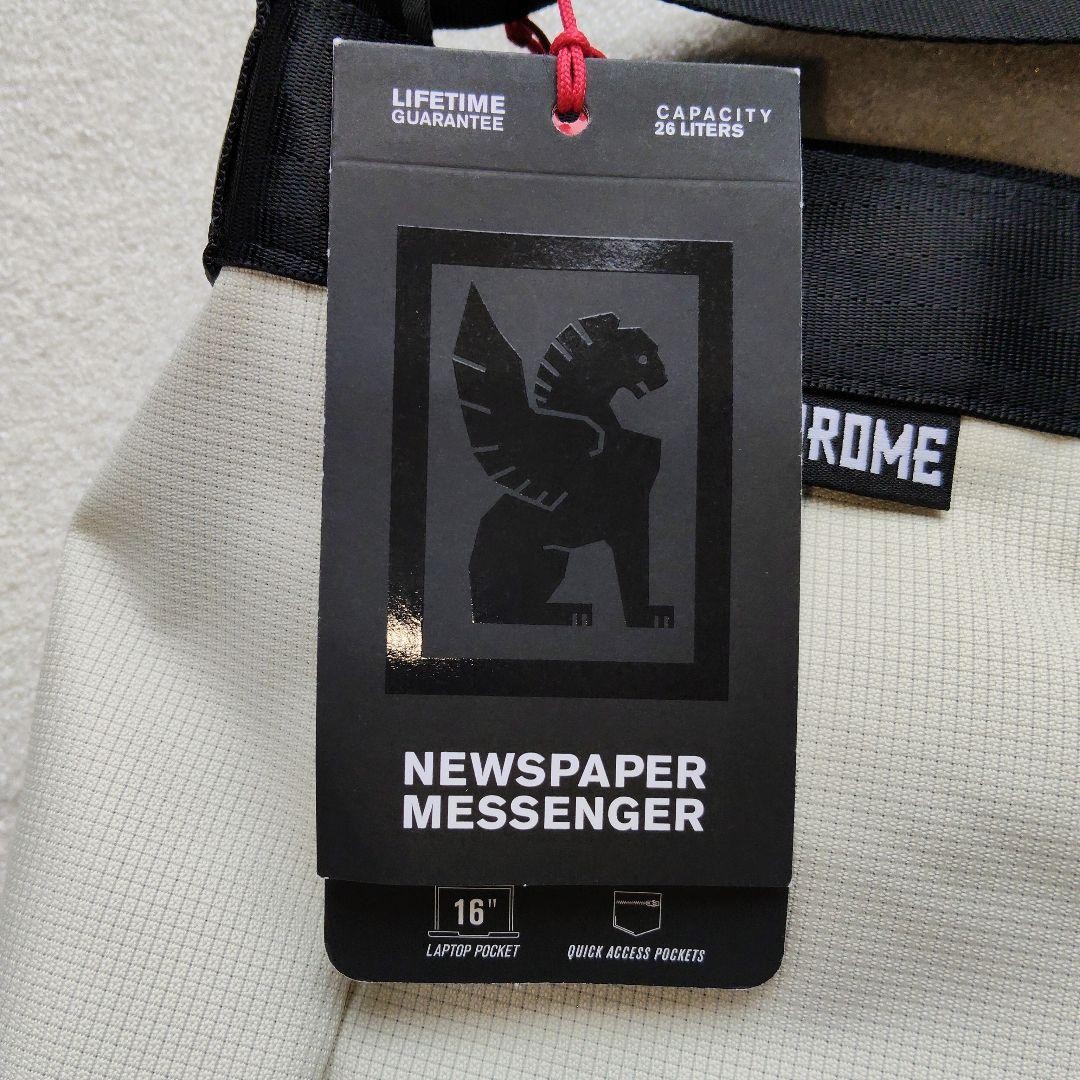 CHROME Newspaper Messenger Bag White 26L New Authentic Mens Shoulder Bag