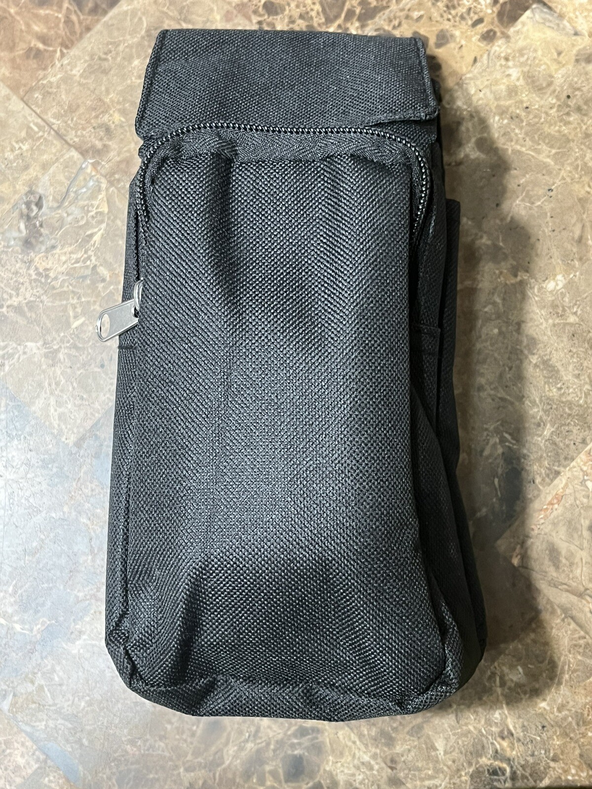 LID Everywhere Belt Bag Black New With Tags 1L with Magnetic & Zippered Pockets