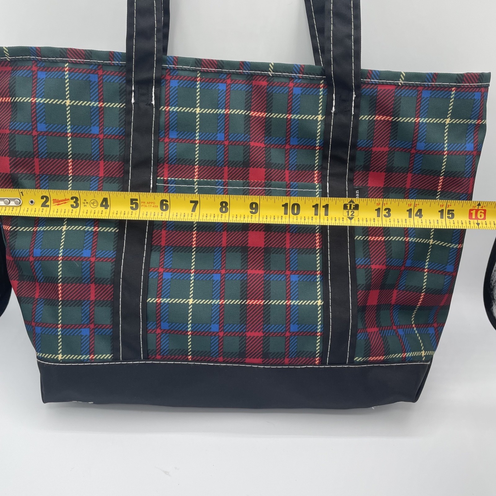 LL Bean Everyday Lightweight Nylon Boat Tote Bag Plaid Tartan Medium Travel