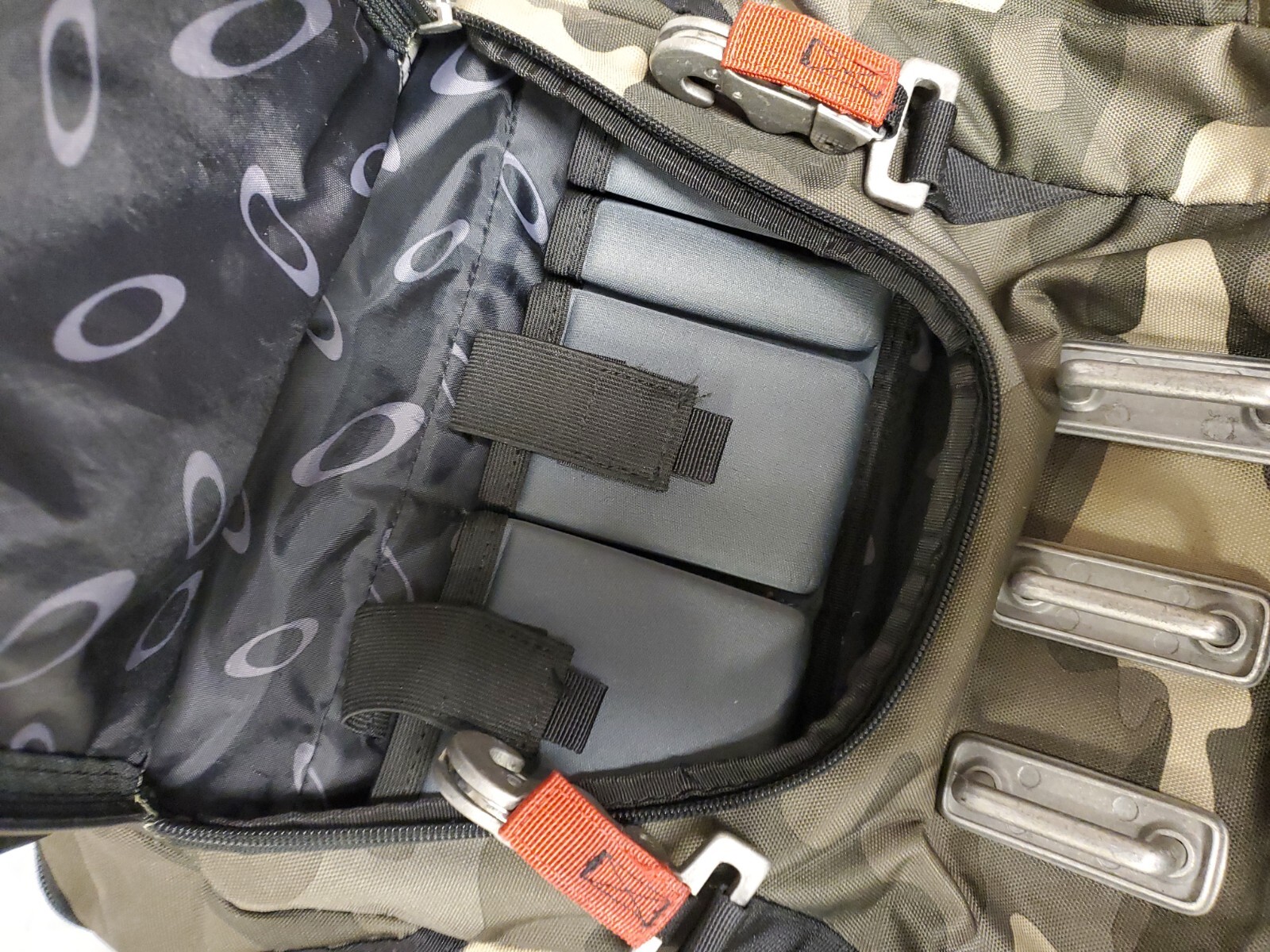 OAKLEY KITCHEN SINK BACKPACK Herb Camo 34L Tactical Field Gear Day Pack Bag