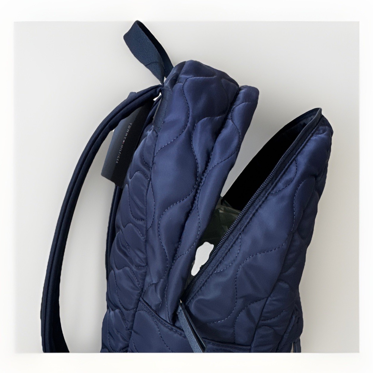 Tommy Hilfiger Blue Solid Backpack Zip Closure Padded Inner/Outer Pockets