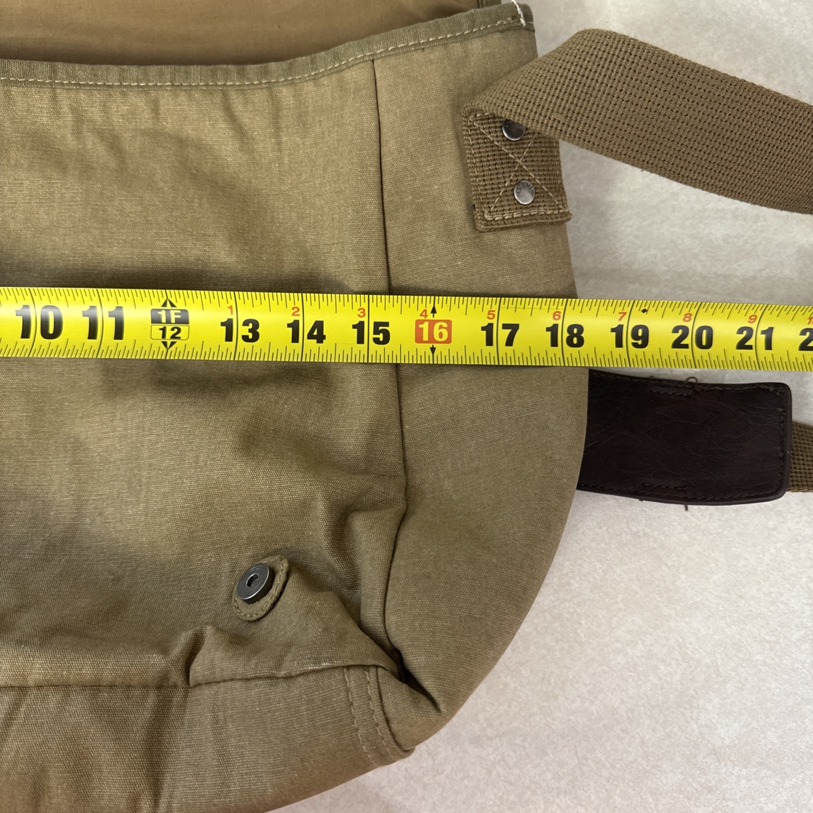 American Eagle Outfitters Canvas Utility Messenger Laptop Bag Flap Buttons Brown