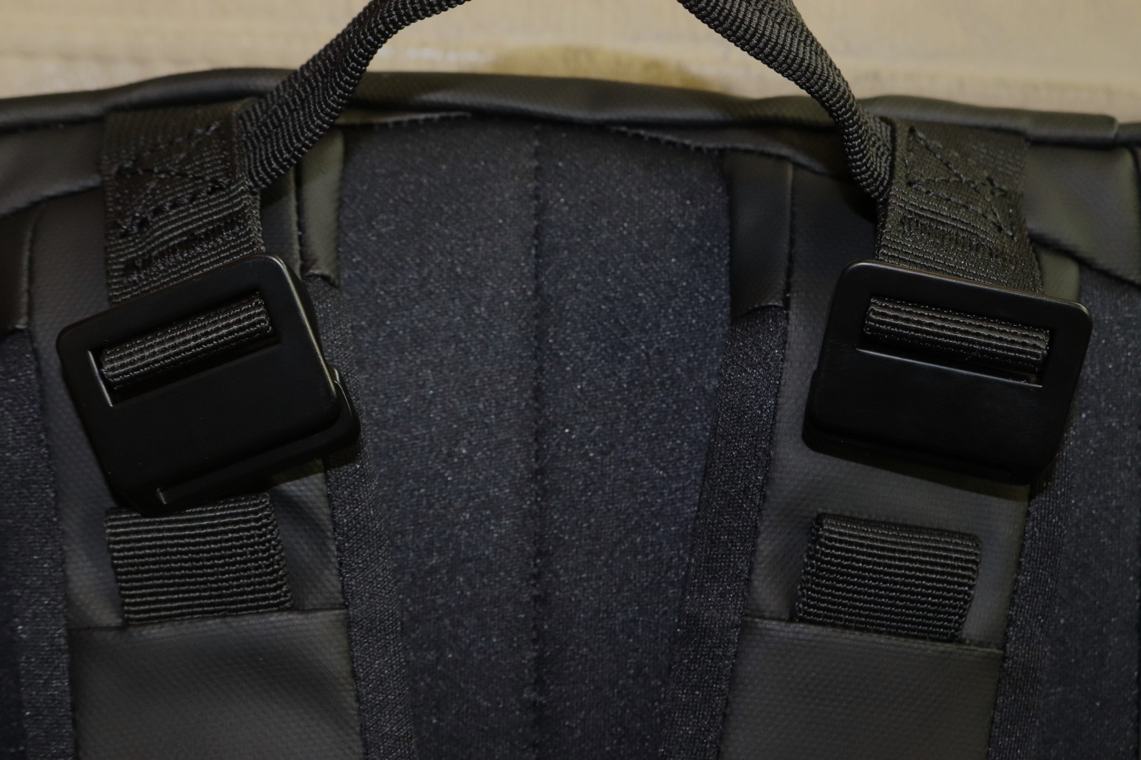 BNWT DB Journey Hugger Base Backpack 15L MSRP $139!!!