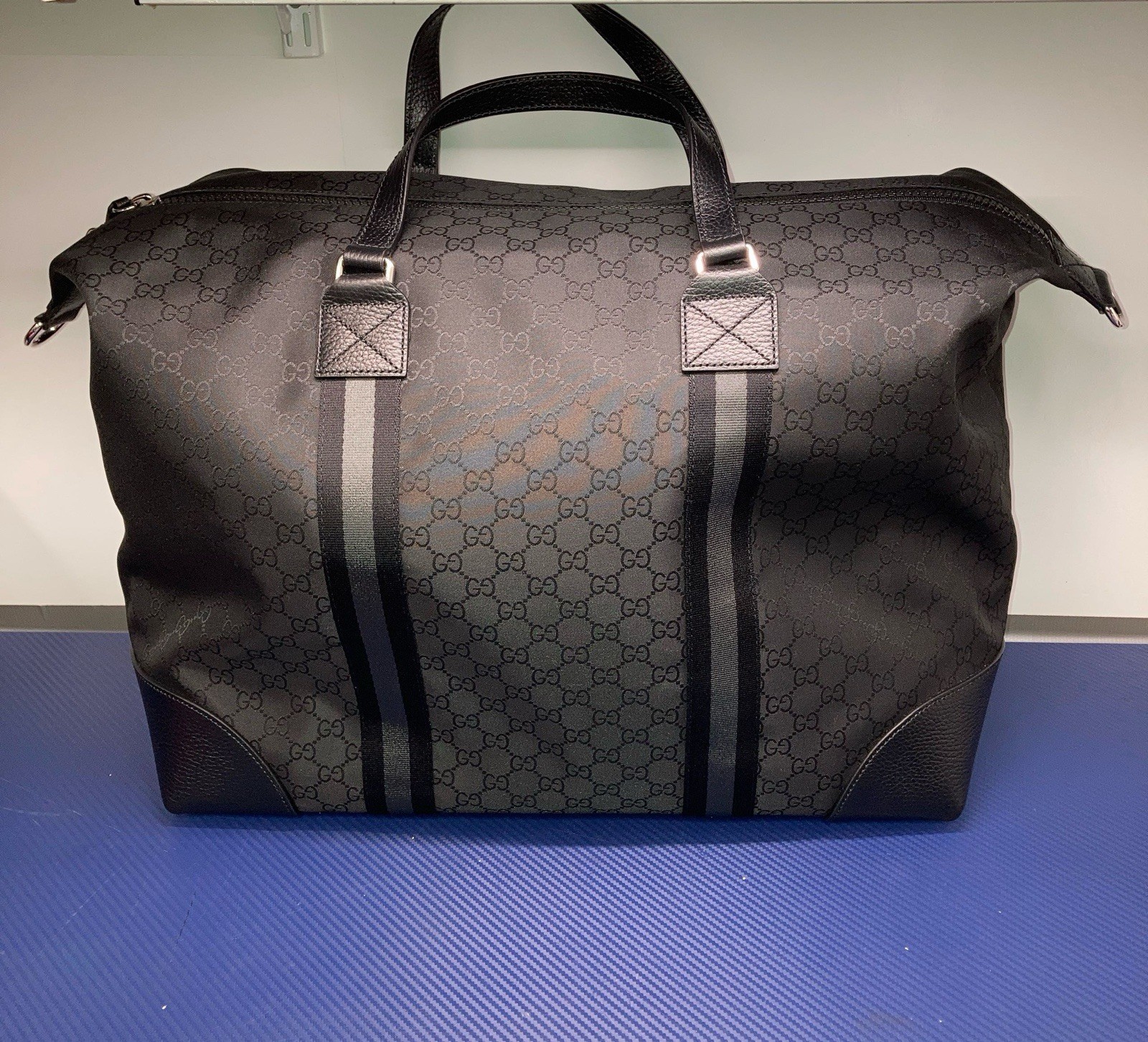 New Other Gucci Men’s Large Duffle Bag Black GG Supreme