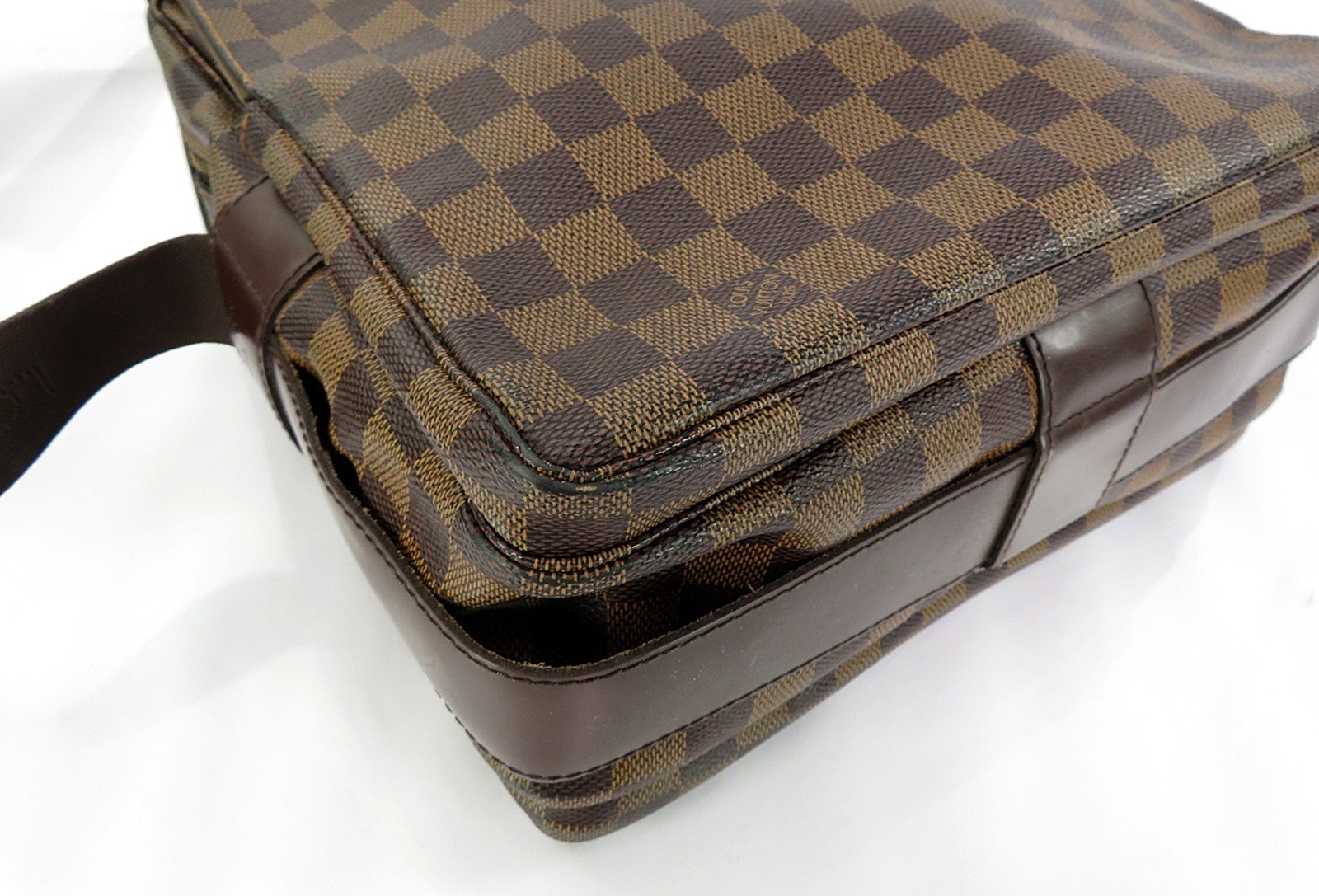 Authentic LOUIS VUITTON Naviglio Damier Ebene Messenger Shoulder Bag #62761