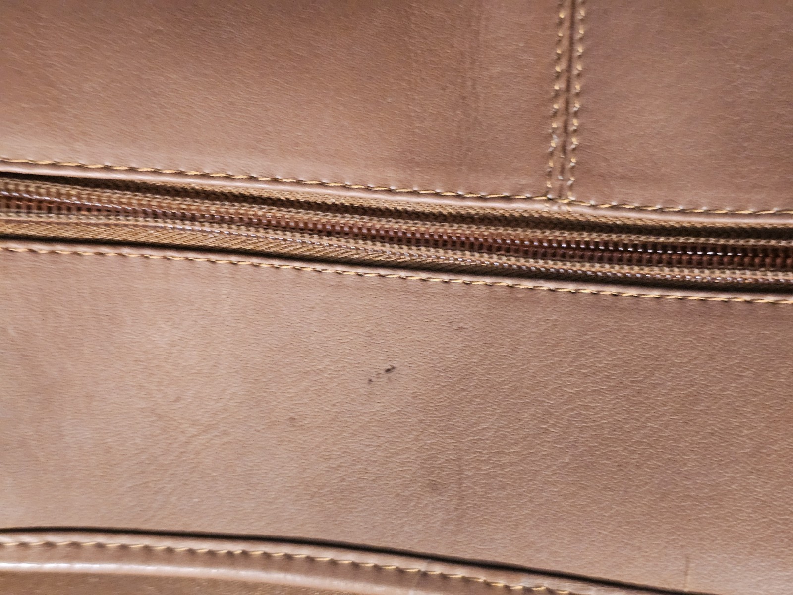 Wilson’s Leather Briefcase-Messenger Bag Cognac Brown-Genuine Leather Colombia
