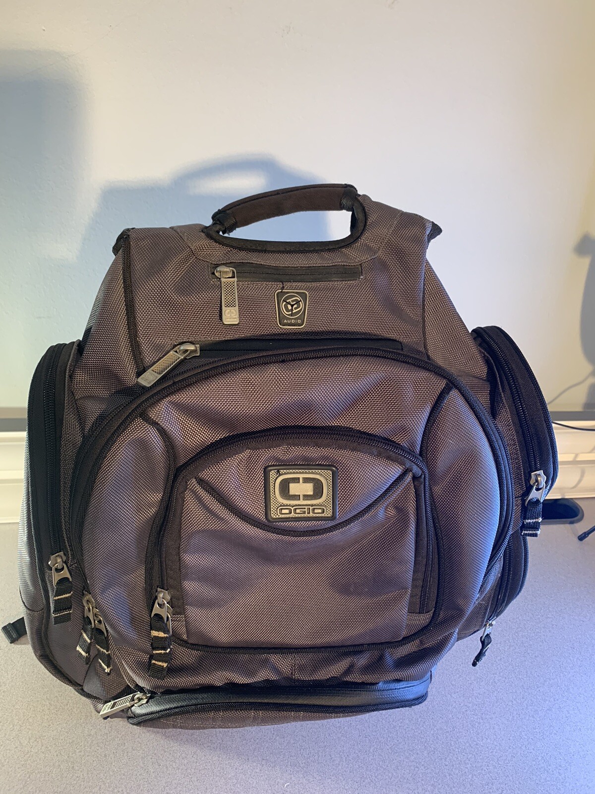 OGIO Metro Street Gray Book Bag Laptop Backpack great condition very clean