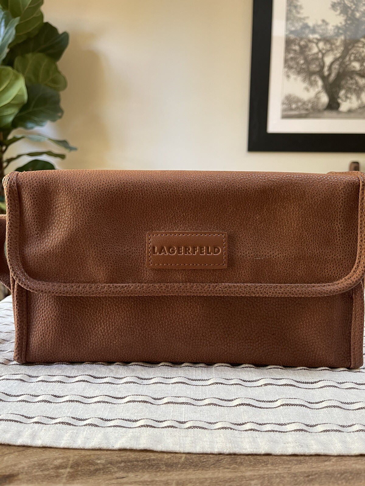 EUC VTG Brown Lagerfeld Men’s Leather ToiletryCologne Bag Travel Bag 90s 11x4x6