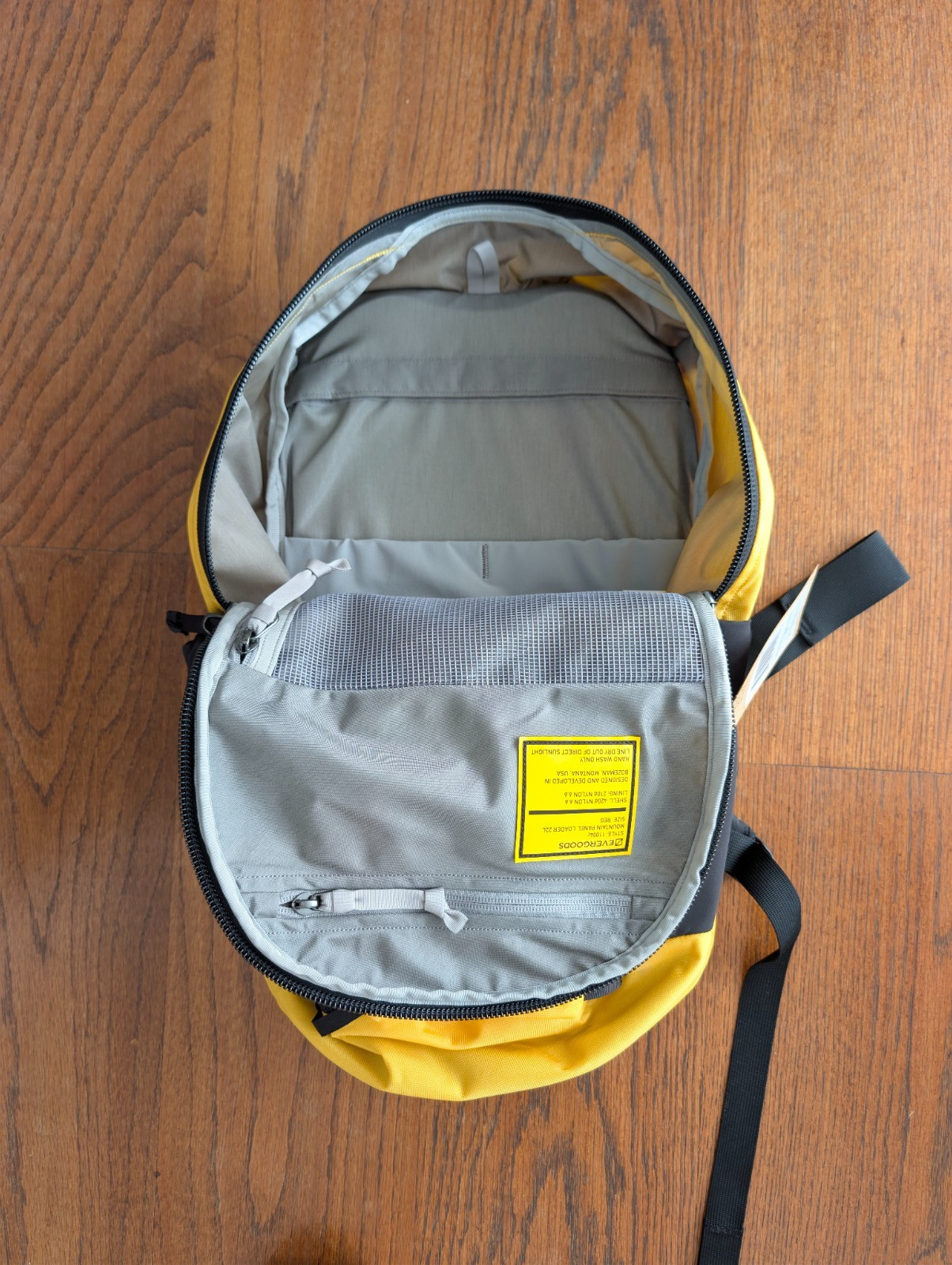 Evergoods Mountain Panel Loader MPL 22L, Expedition Yellow – New