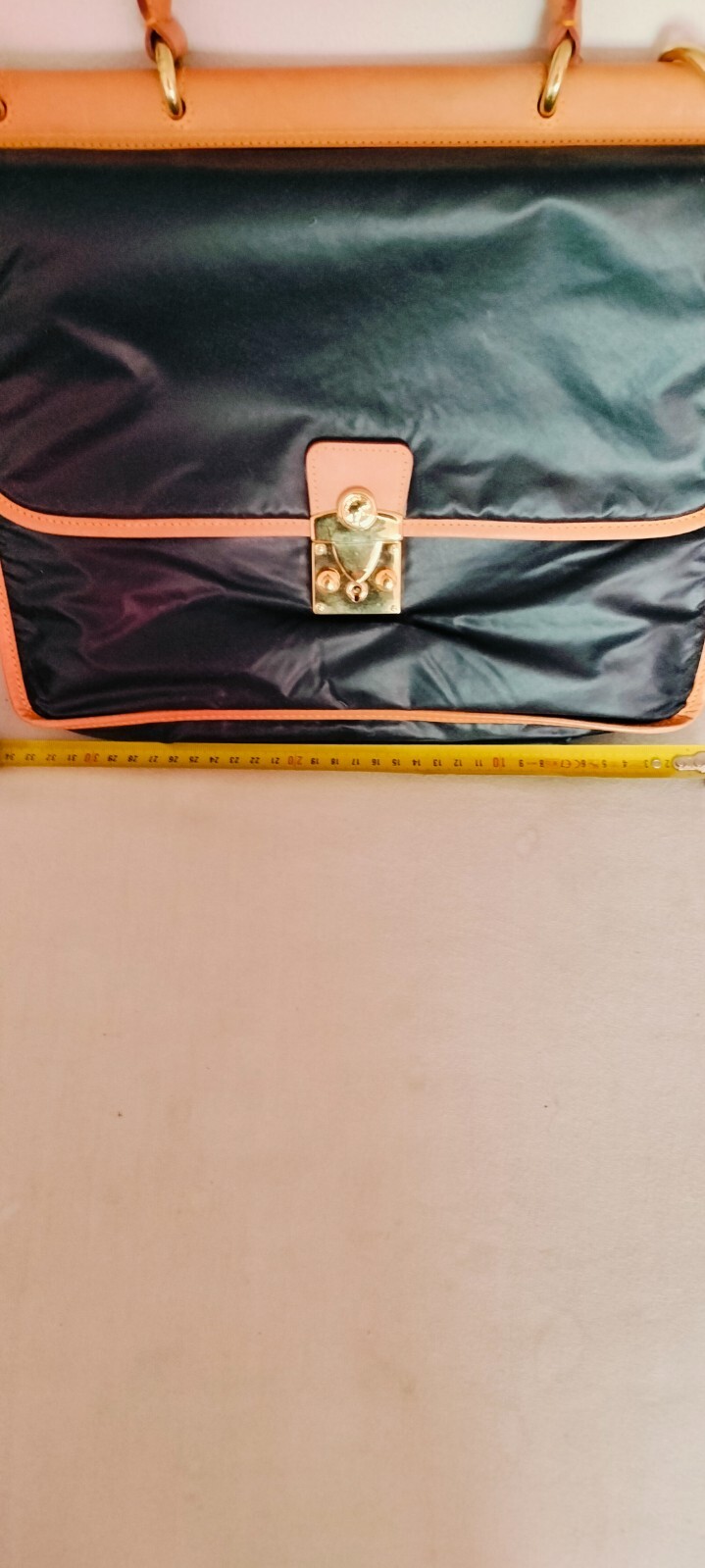 Hunting World Messenger Work Bag