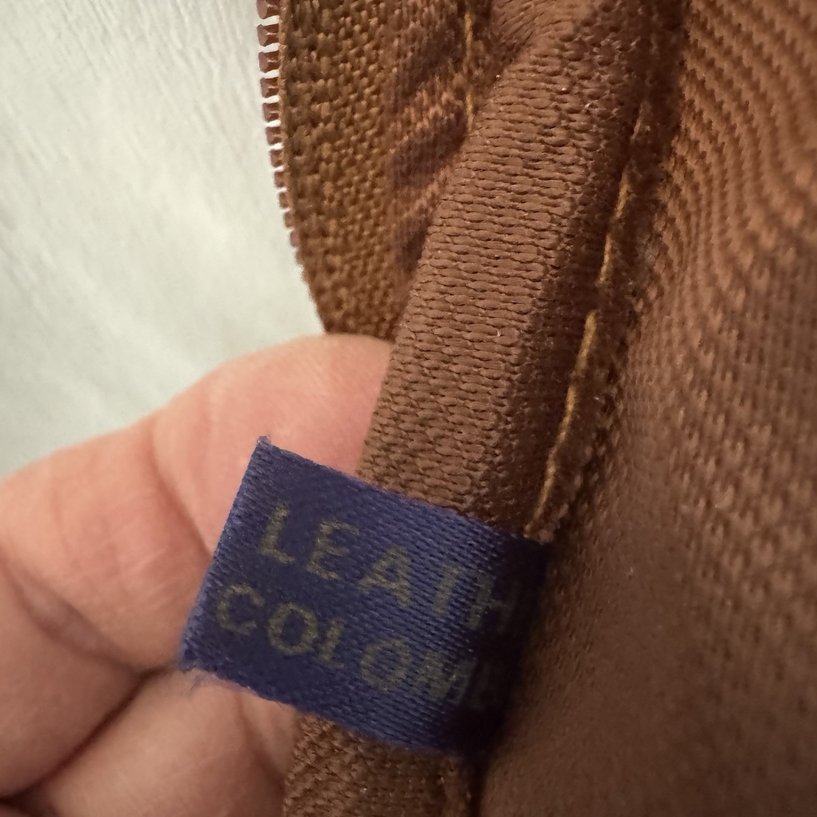VTG Duffle Bag Genuine Leather Chestnut Brown Travel Bag Made In Columbia 20×13”