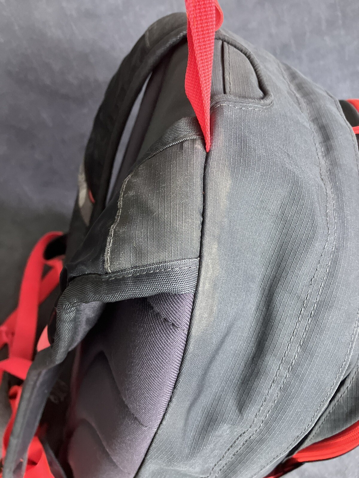 The North Face Recon Backpack Dark Gray Laptop Hiking Day Bag Padded Back