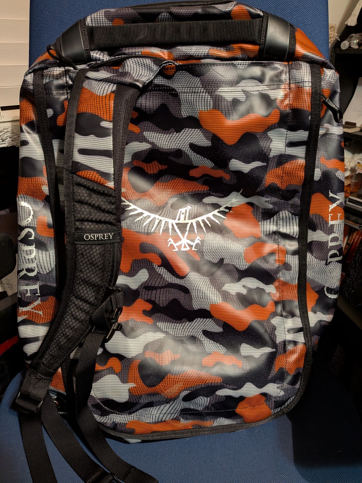Osprey 40L Orange/Black Camo Backpack Duffel