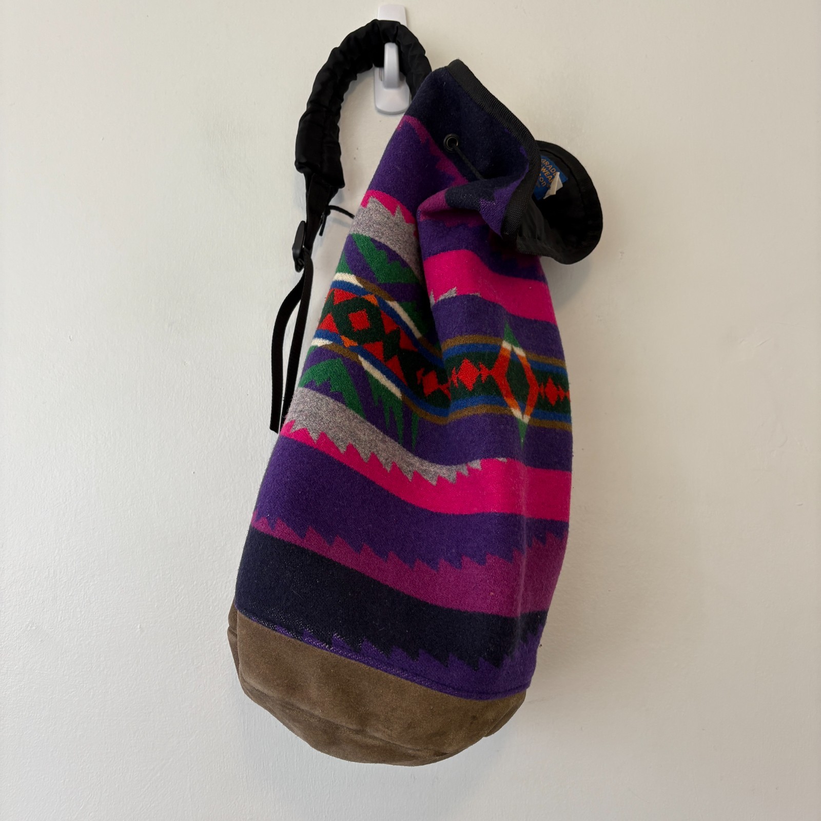 Vintage Pendleton Wool USA High Grade Western Wear One Strap Barrel Backpack Bag
