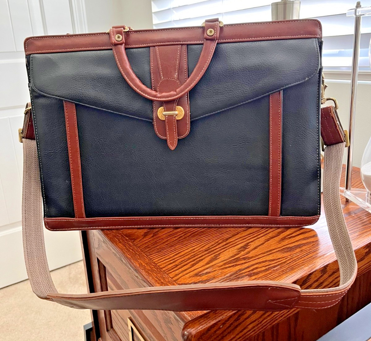 Vintage Leather/Vinyl Briefcase Black & Tan Excellent Condition