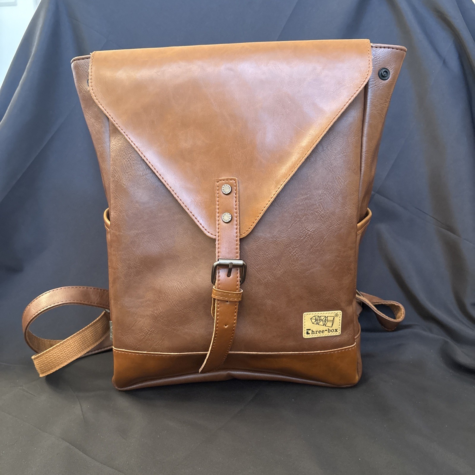 THREE- BOX VEGAN LEATHER BACKPACK VERY CUTE AND LARGE STYLISH VINTAGE