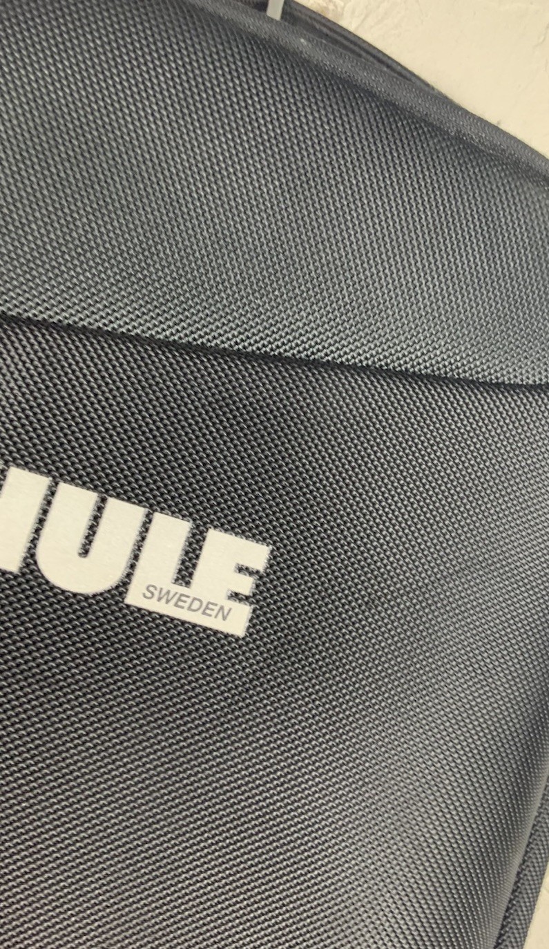 Thule Convertible Laptop Bag Briefcase Backpack Black Business